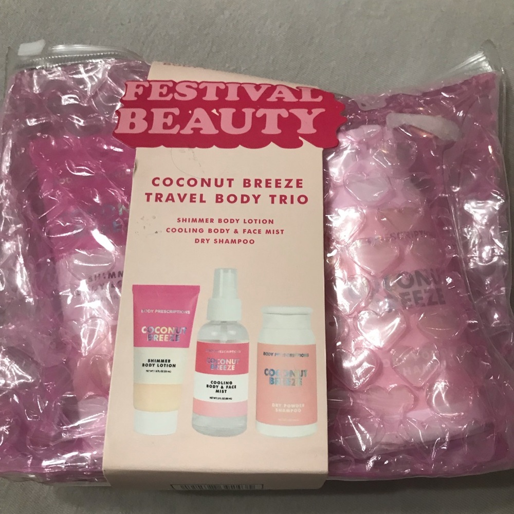 Coconut breeze , travel body trio